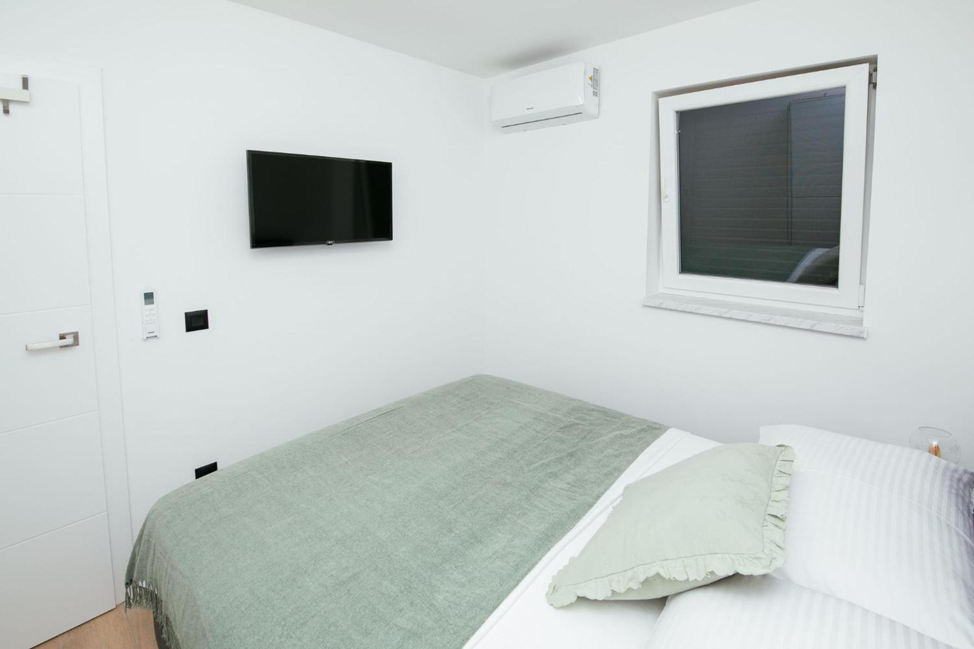 Didixi Apartments Pakoštane Extérieur photo